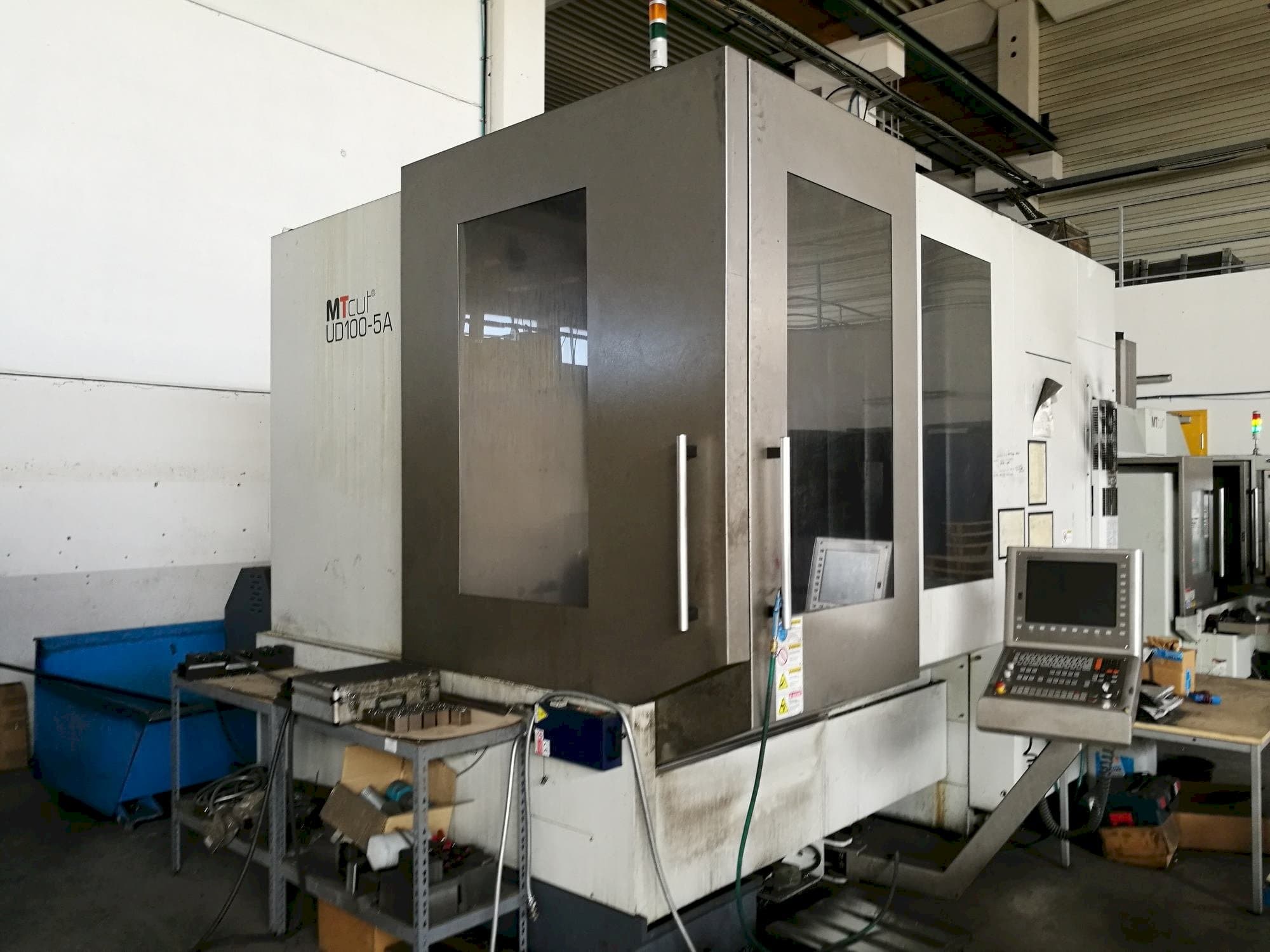 Front view of MT Cut UD100-5A machine