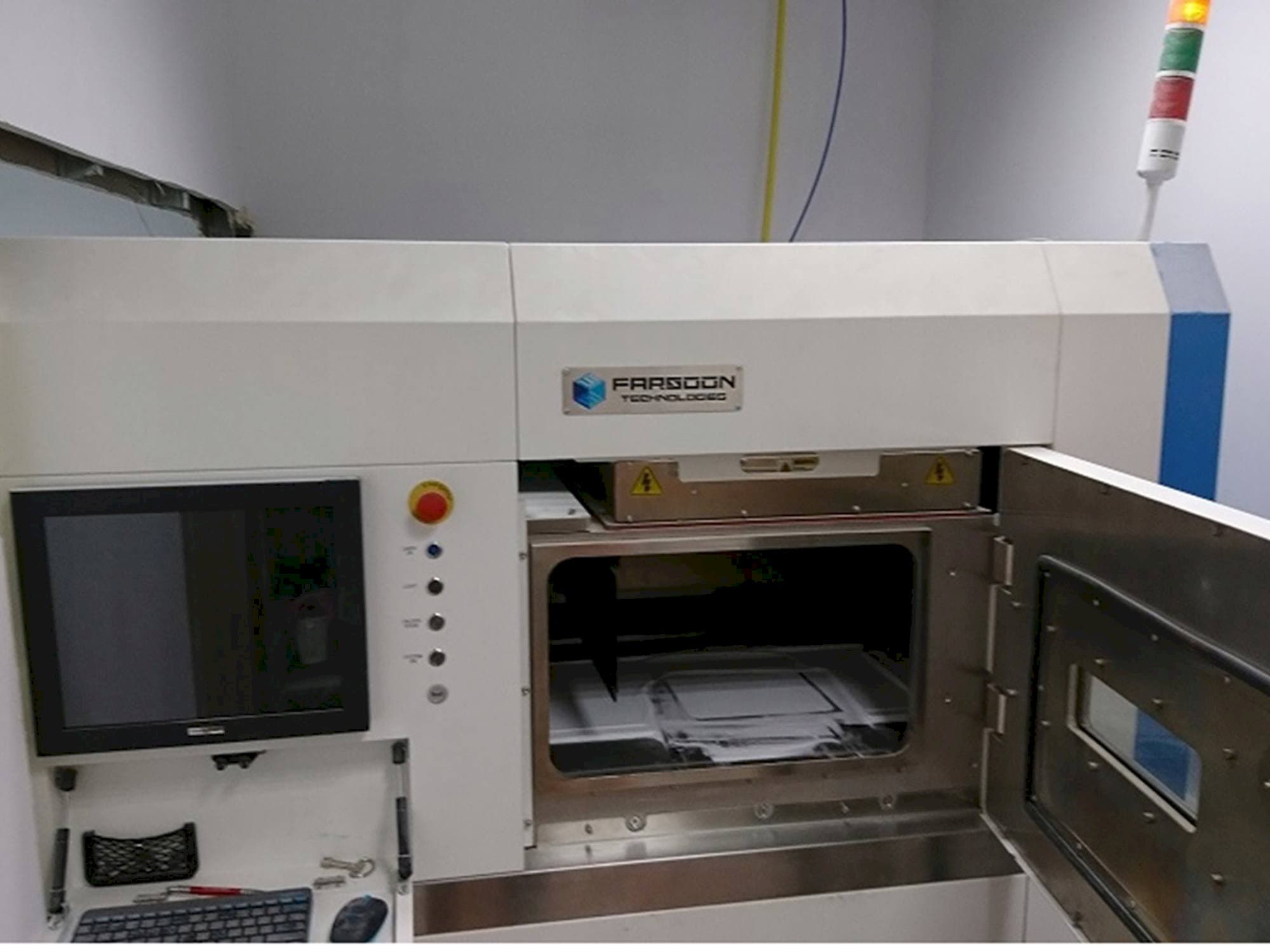 Front view of FARSOON eForm  machine