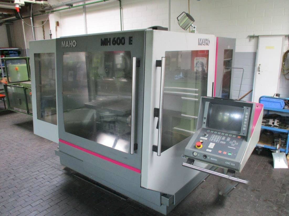 Front view of MAHO MAHO 600 E  machine