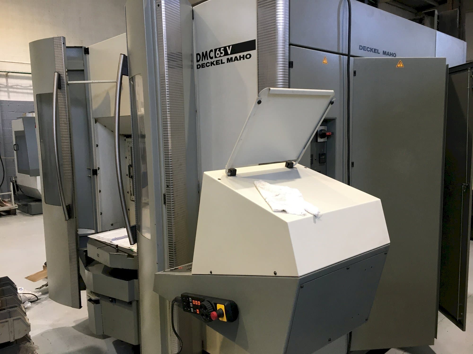 Front view of DECKEL MAHO DMC 65V  machine