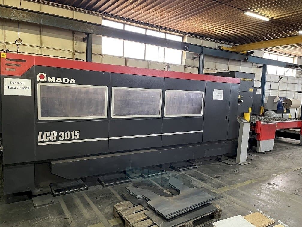 Front view of AMADA LCG 3015 machine