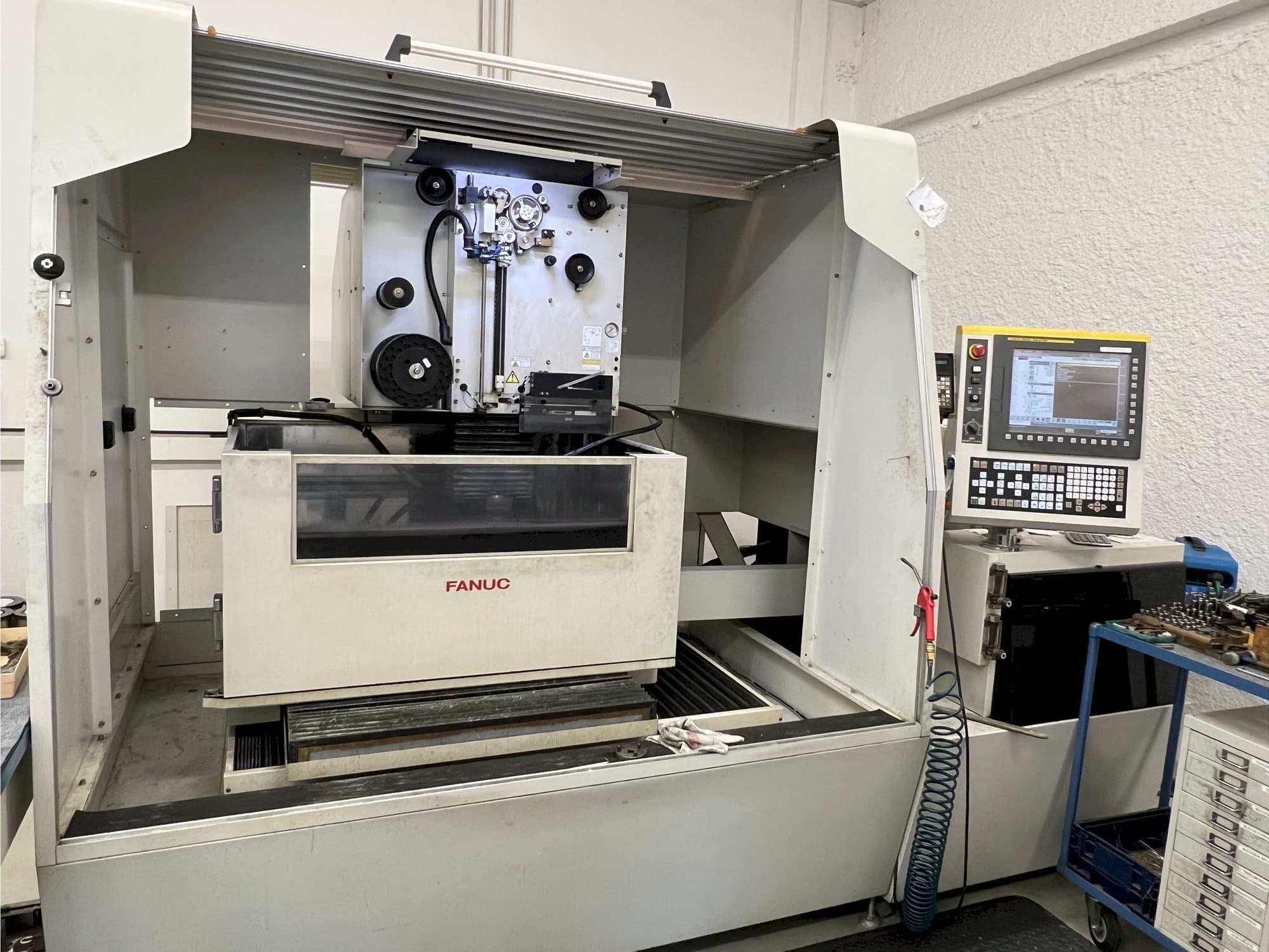 Front view of FANUC Robocut Alpha 1-iD machine