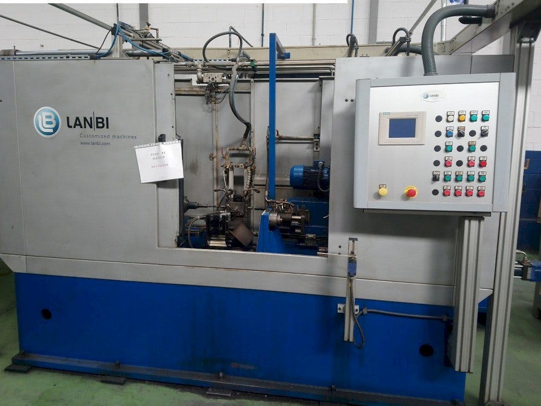 Front view of Lanbi									   machine