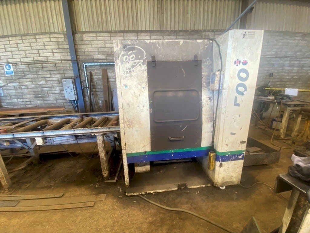 Front view of GEKA ALFA 500/150 machine