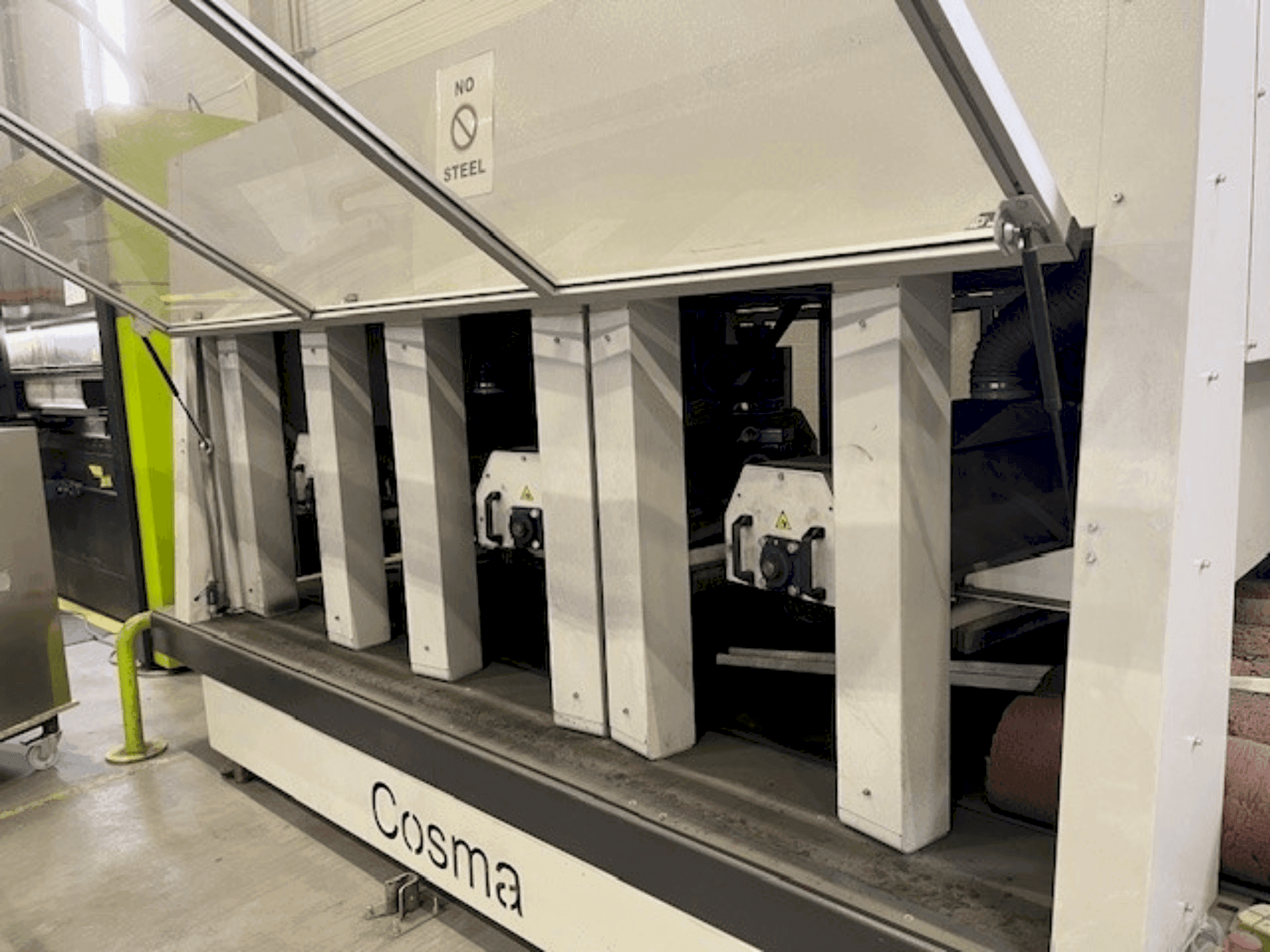 Front view of COSMA 1300 2B V10D1B+C machine