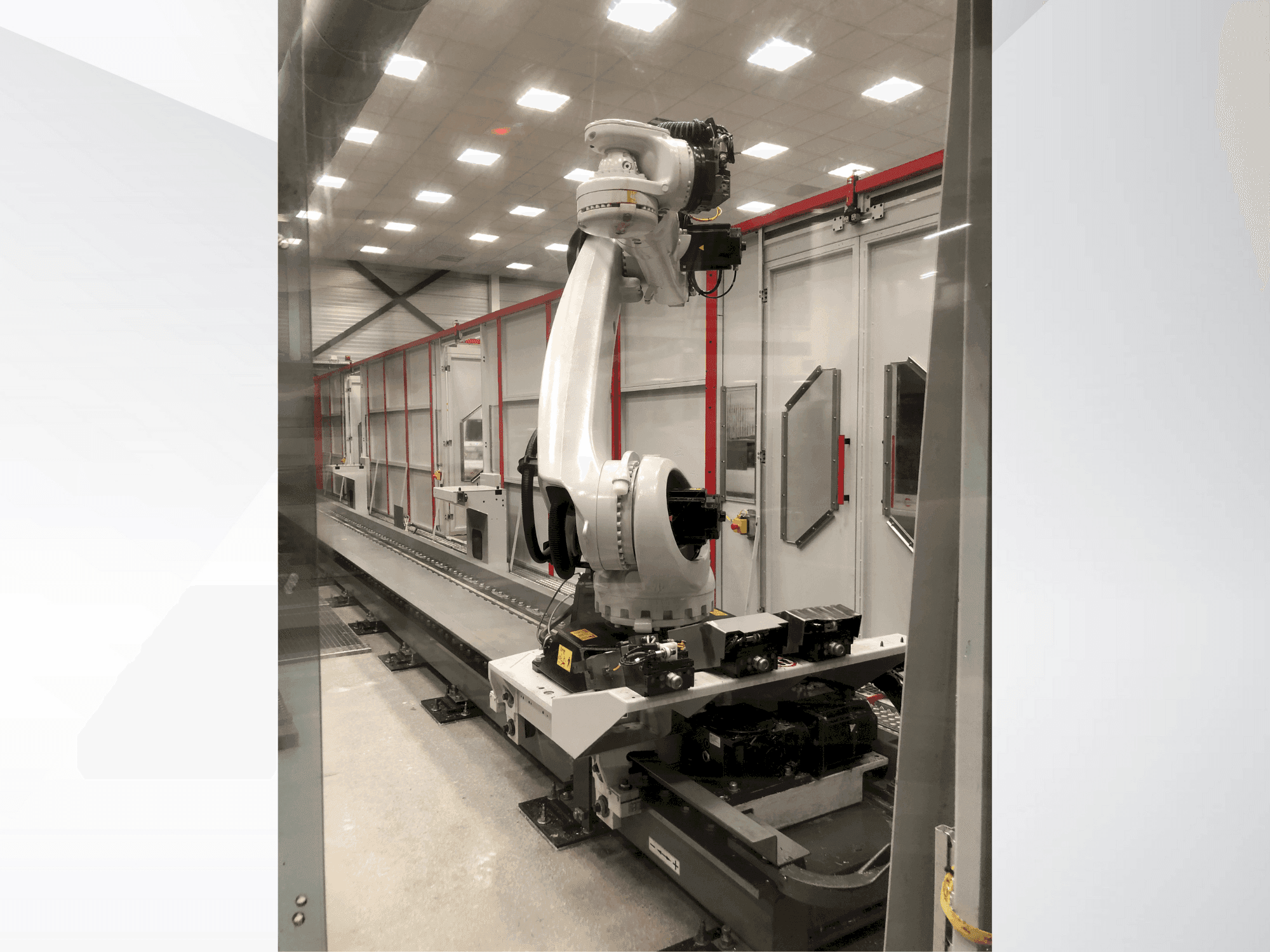 Front view of HERMLE Cell  machine