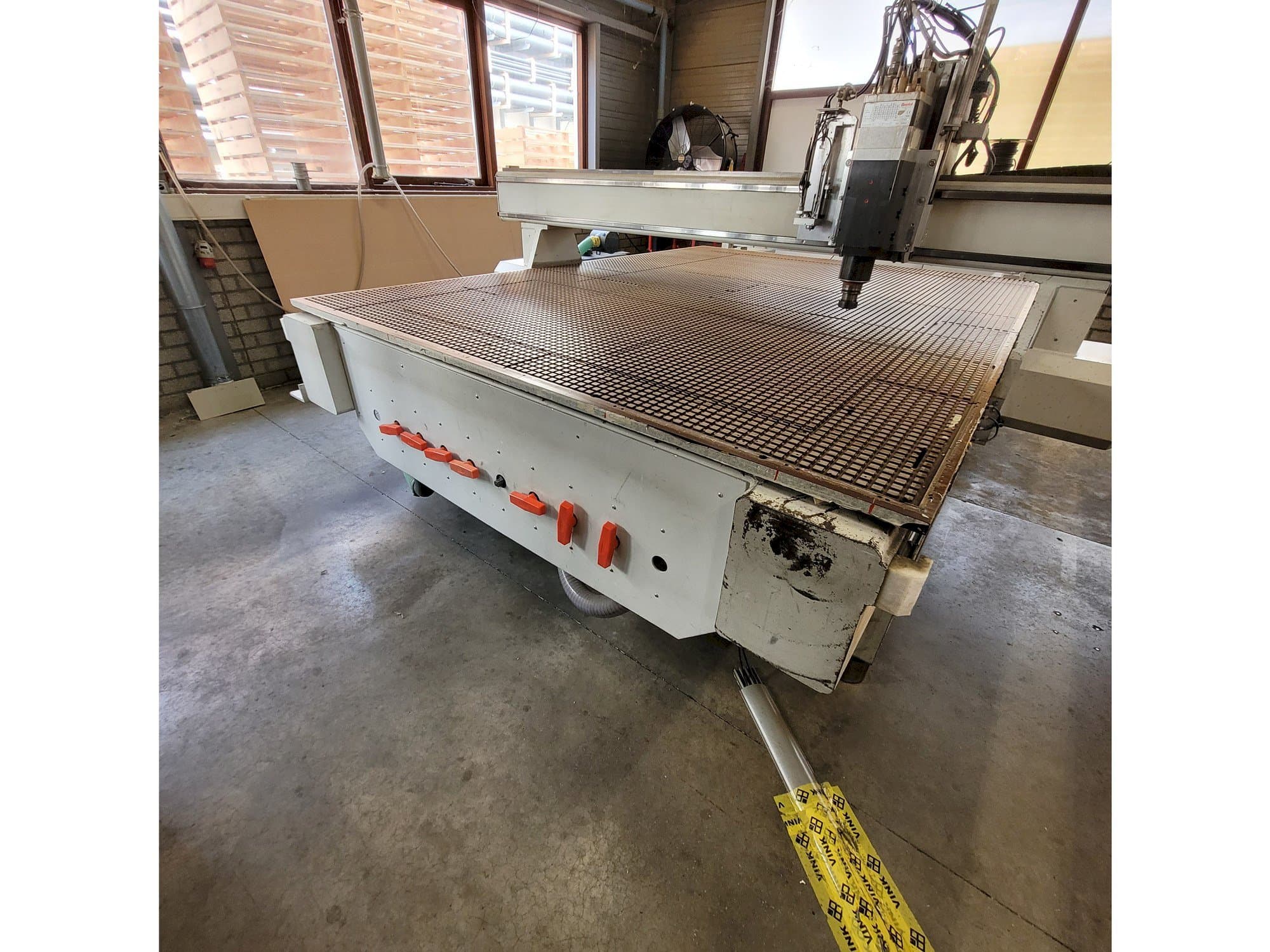 Front view of FLEXICAM Pro 2030 machine