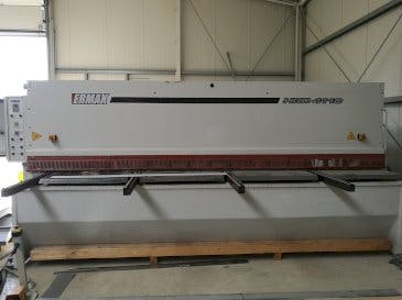 Front view of ERMAKSAN HGD 4100x10 Machine