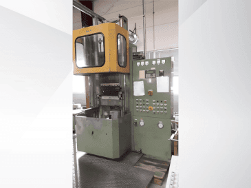 Front view of WICKERT WKP 2560/5/5 machine
