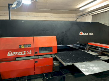 Front view of AMADA EUROPE 255 CNC  machine
