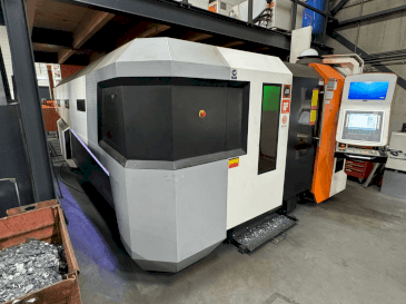 Front view of ERMAKSAN Fibermak Momentum Gen-3 4,0,kW  machine
