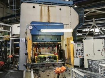 Front view of SMERAL LKT 250 Machine