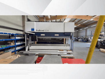 Front view of TRUMPF TruBend 5230 machine