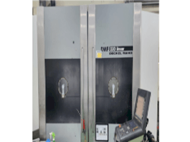 Front view of DECKEL MAHO DMF 220 Linear  machine