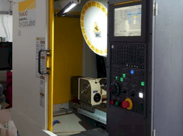 Front view of FANUC ROBODRILL α-D21LiB5 machine