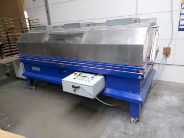 Front view of Columbus MULTIMAT machine