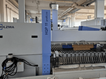 Front view of HOLZMA PROFI HQP 11/16/56/L/X machine