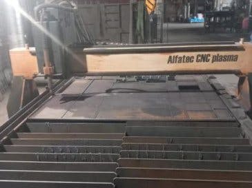 Front view of ALFATEC CNC 1,5x3M PROFI  machine