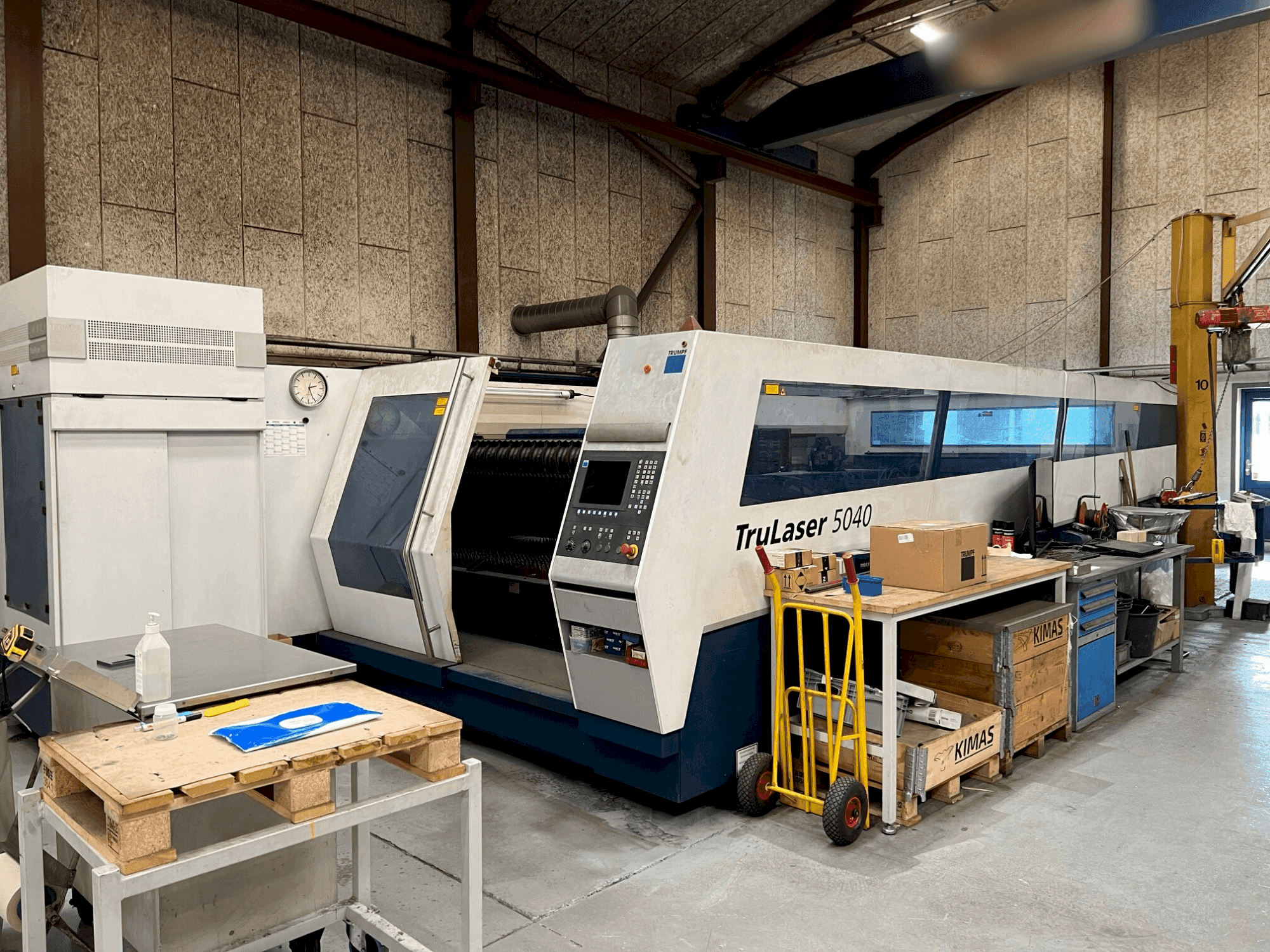 Front view of TRUMPF TruLaser 5040 machine