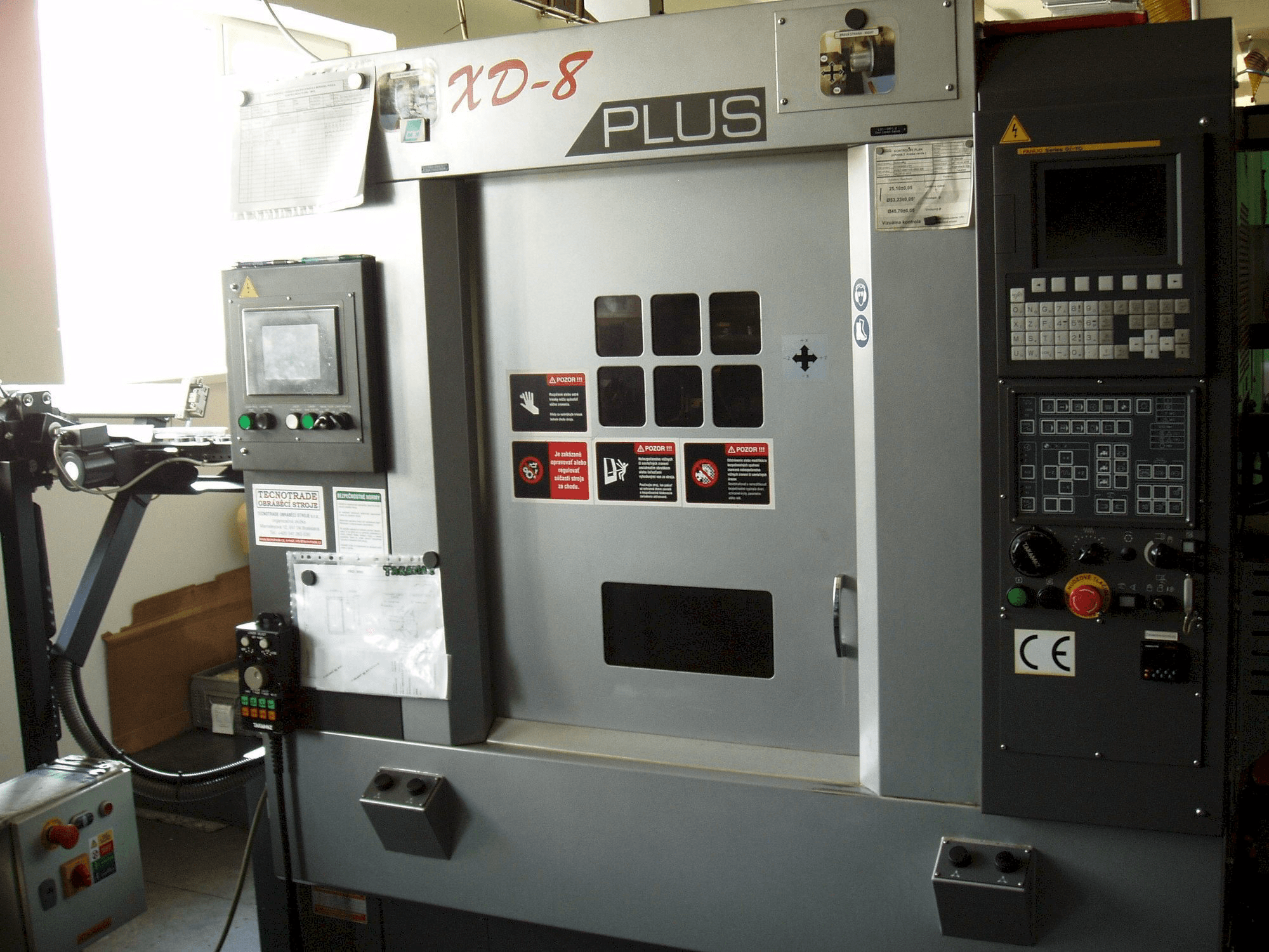 Front view of Takamaz XD-8 Plus machine