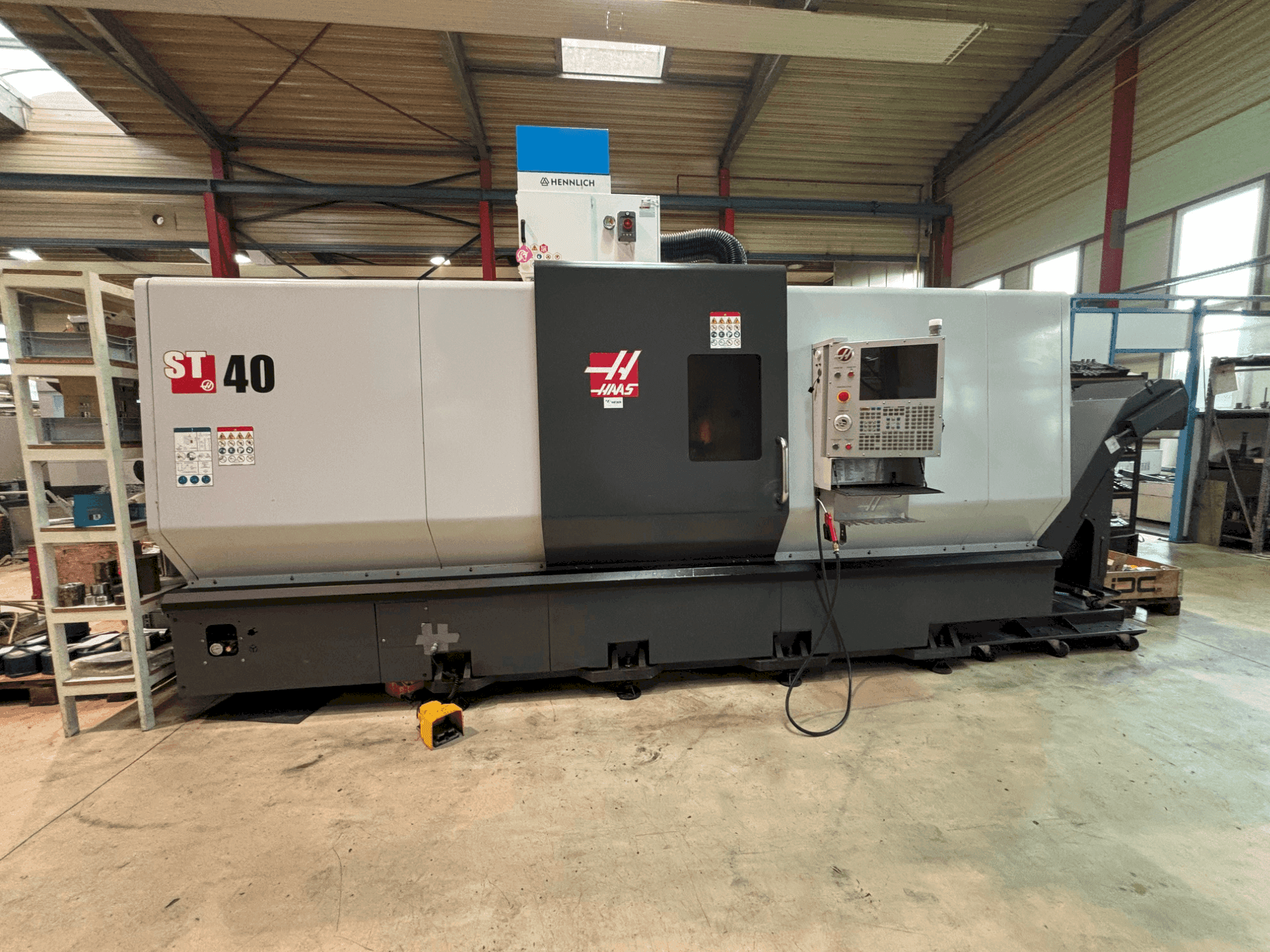 Front view of HAAS ST-40 machine