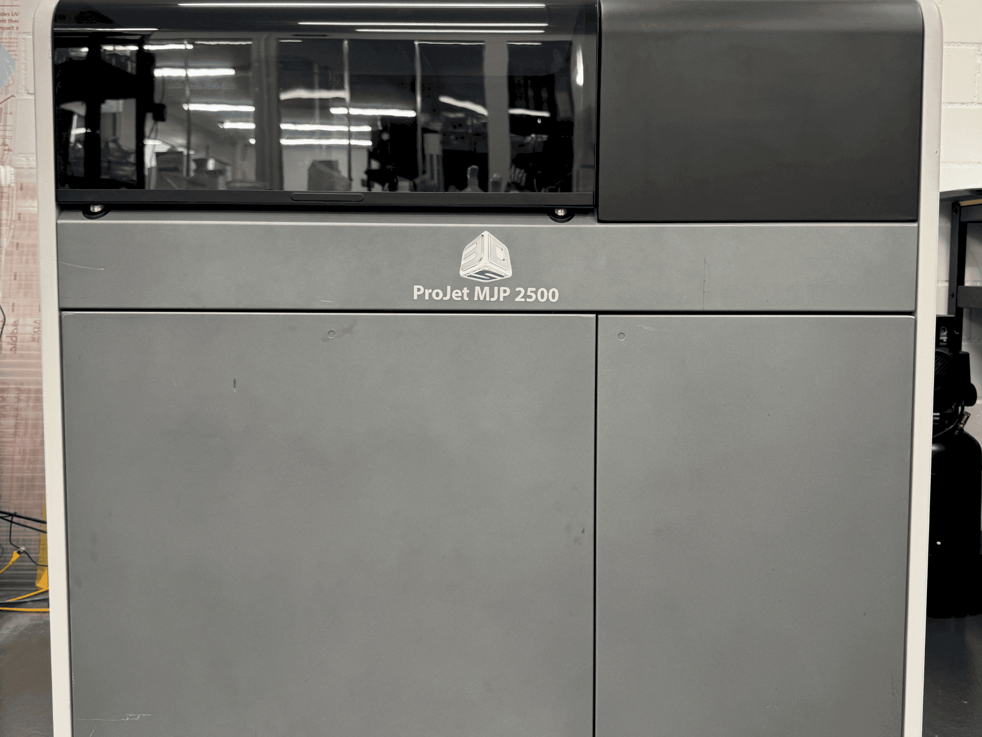 Front view of STEINER Projet MJP 2500 Plus machine