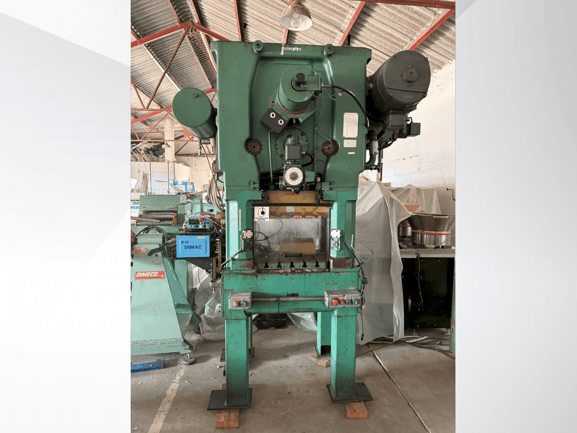 Front view of BRUDERER BSTA 25 machine