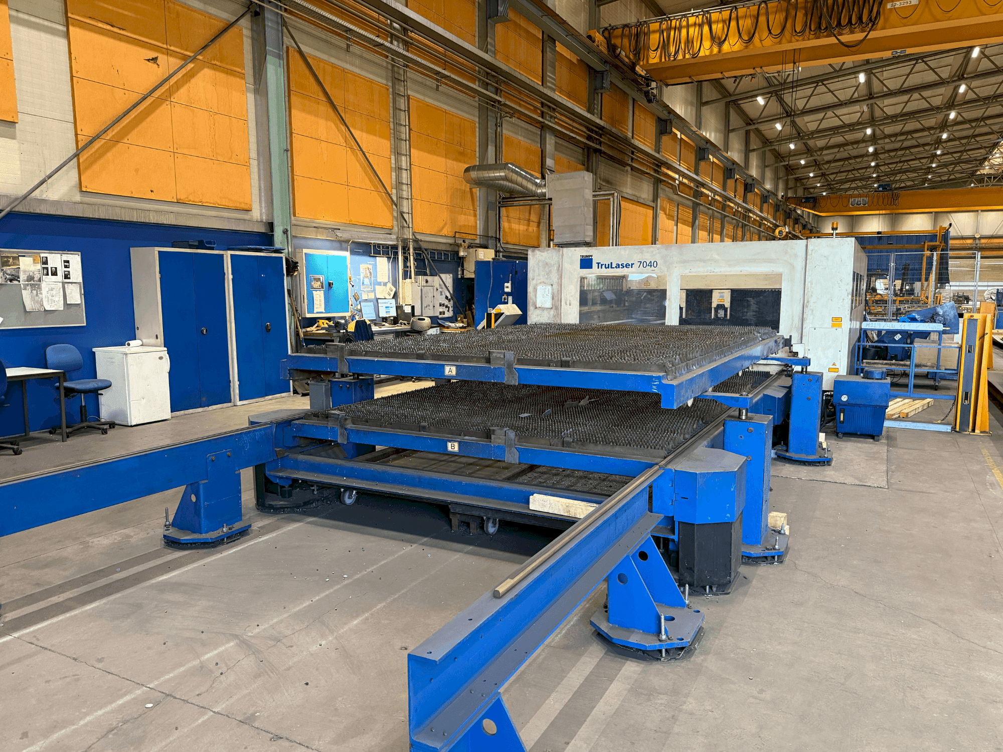 Front view of TRUMPF Trulaser 7040 machine