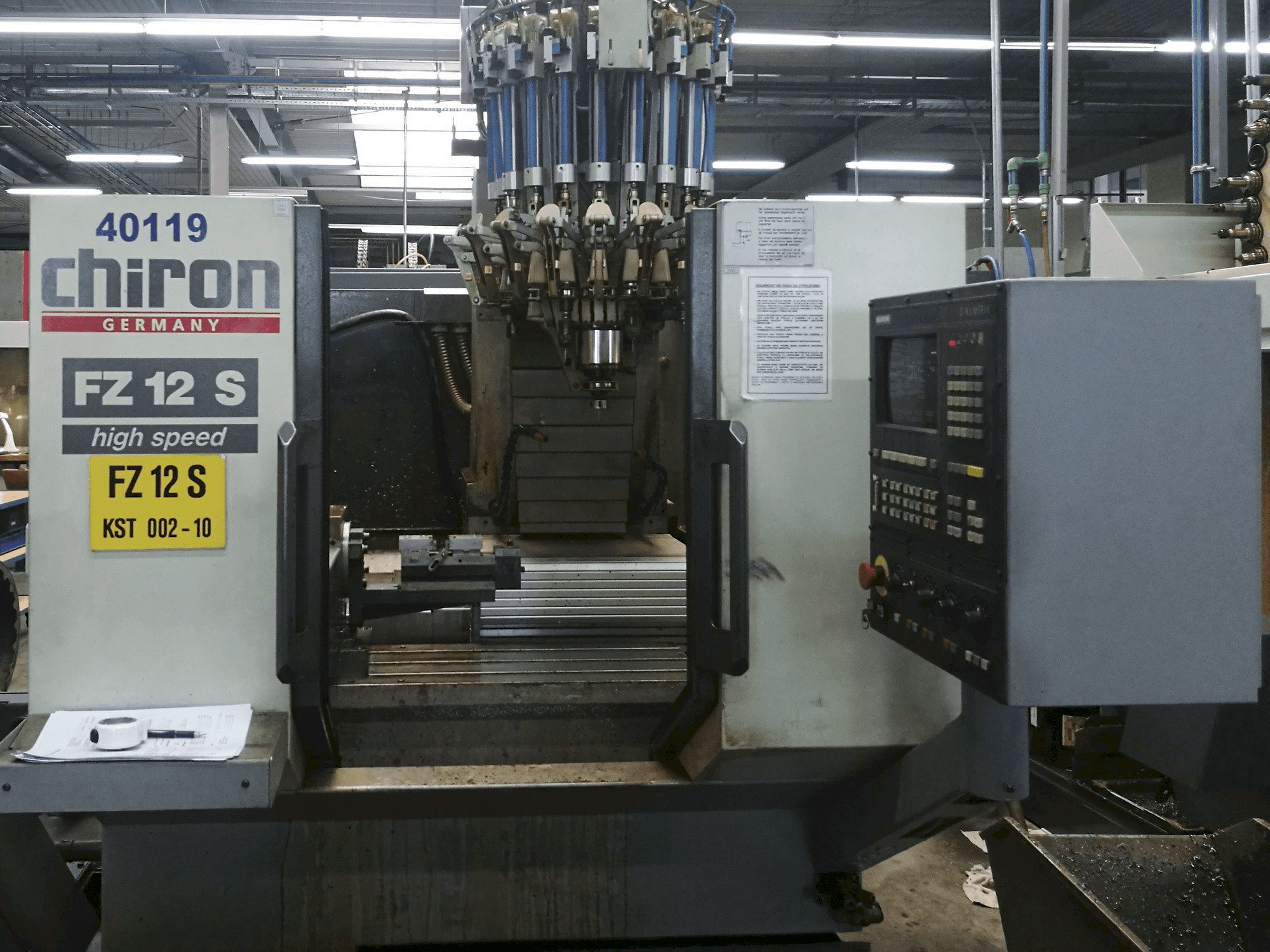 Front view of CHIRON FZ 12 S machine