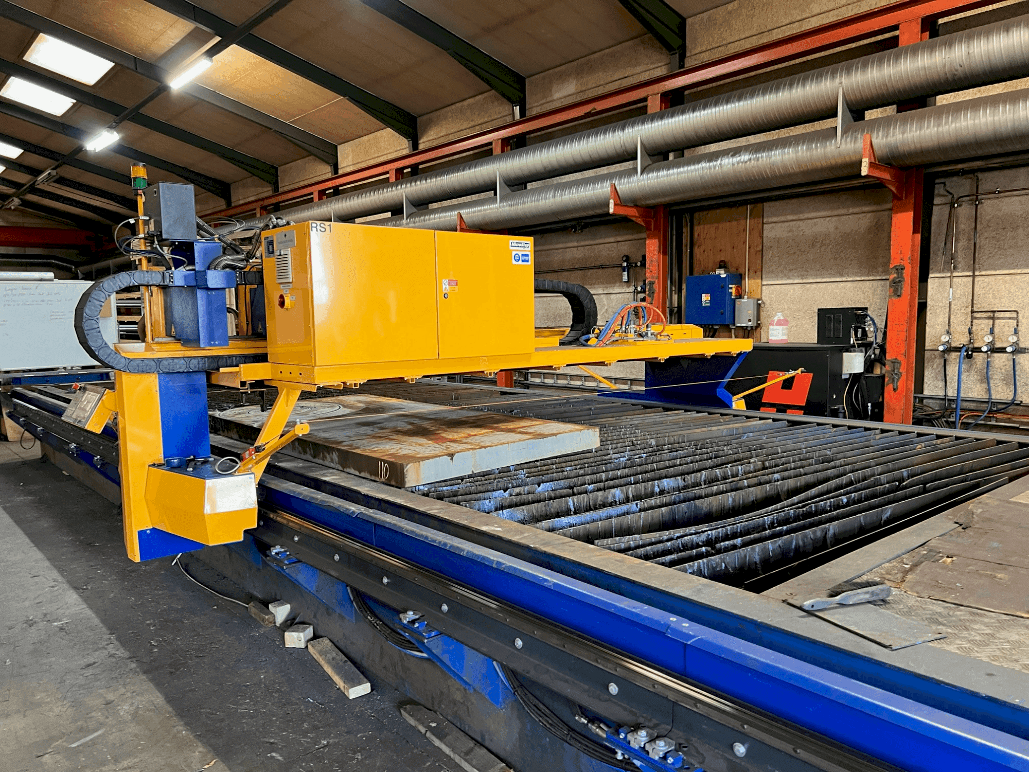 Front view of MicroStep MasterCut X 9001.30PG machine