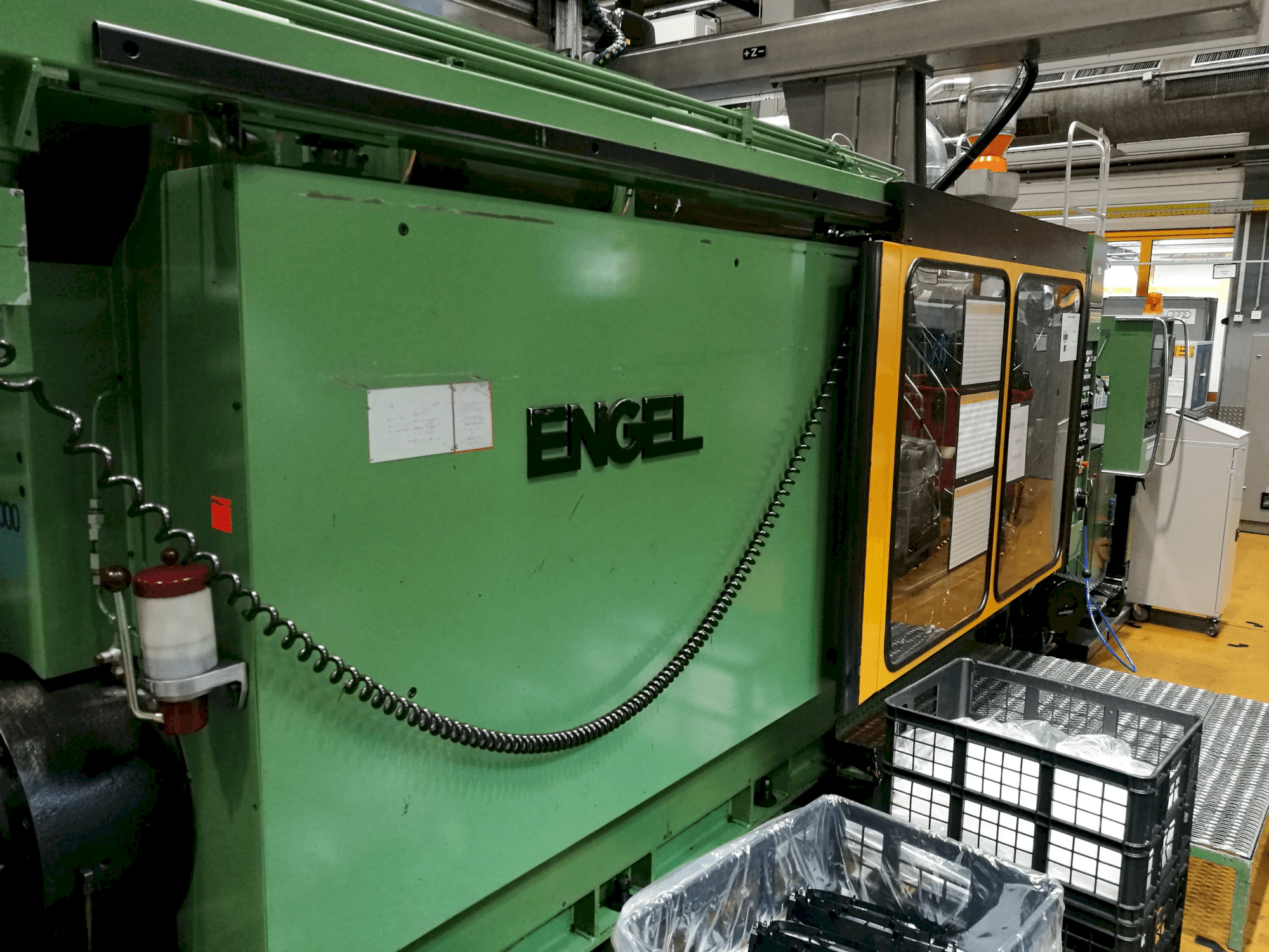 Left view of ENGEL ES 4400/800 Machine