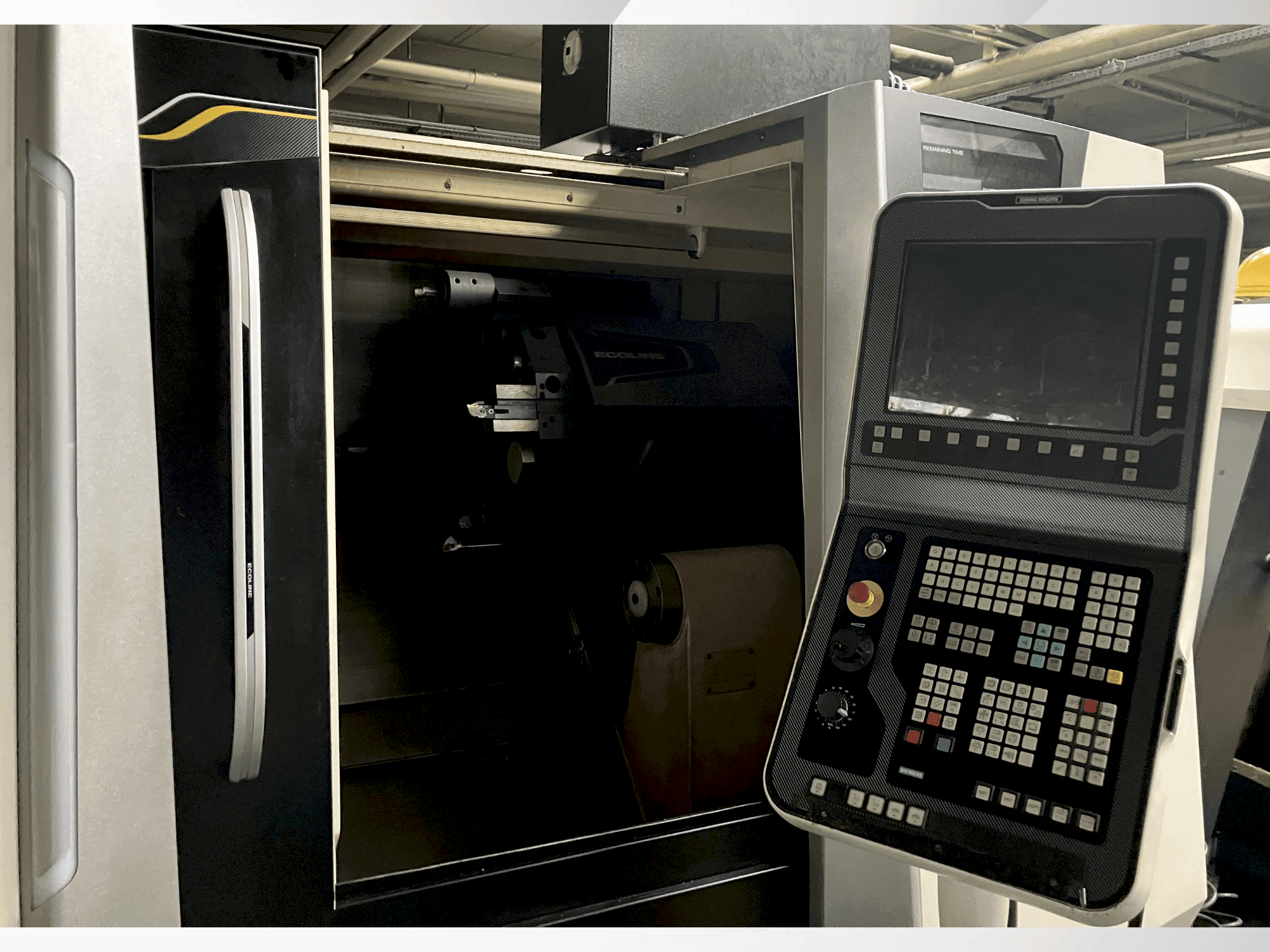 Front view of DMG MORI ecoTurn 450 V1 machine