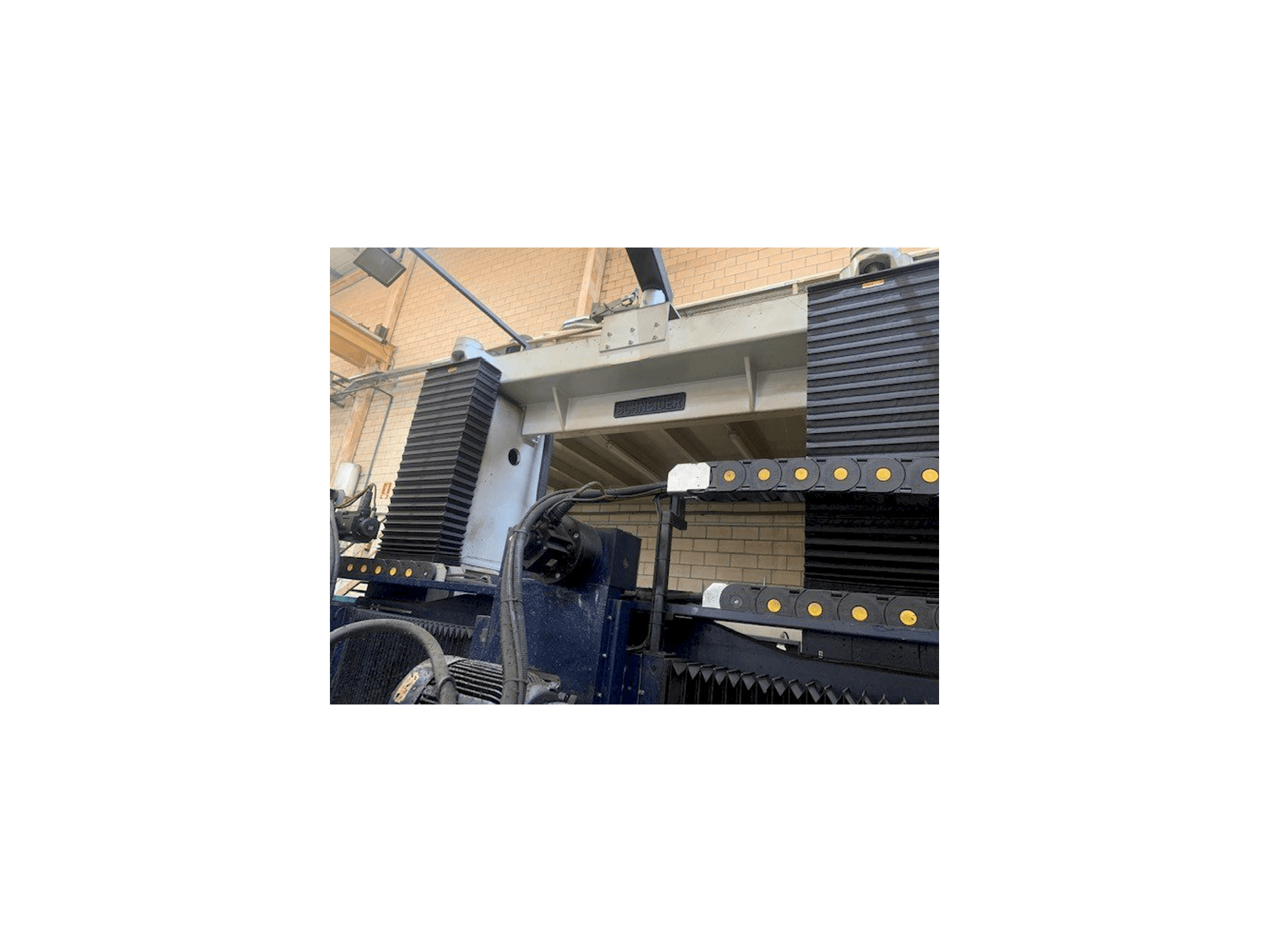 Front view of Schneider DFS-4 machine