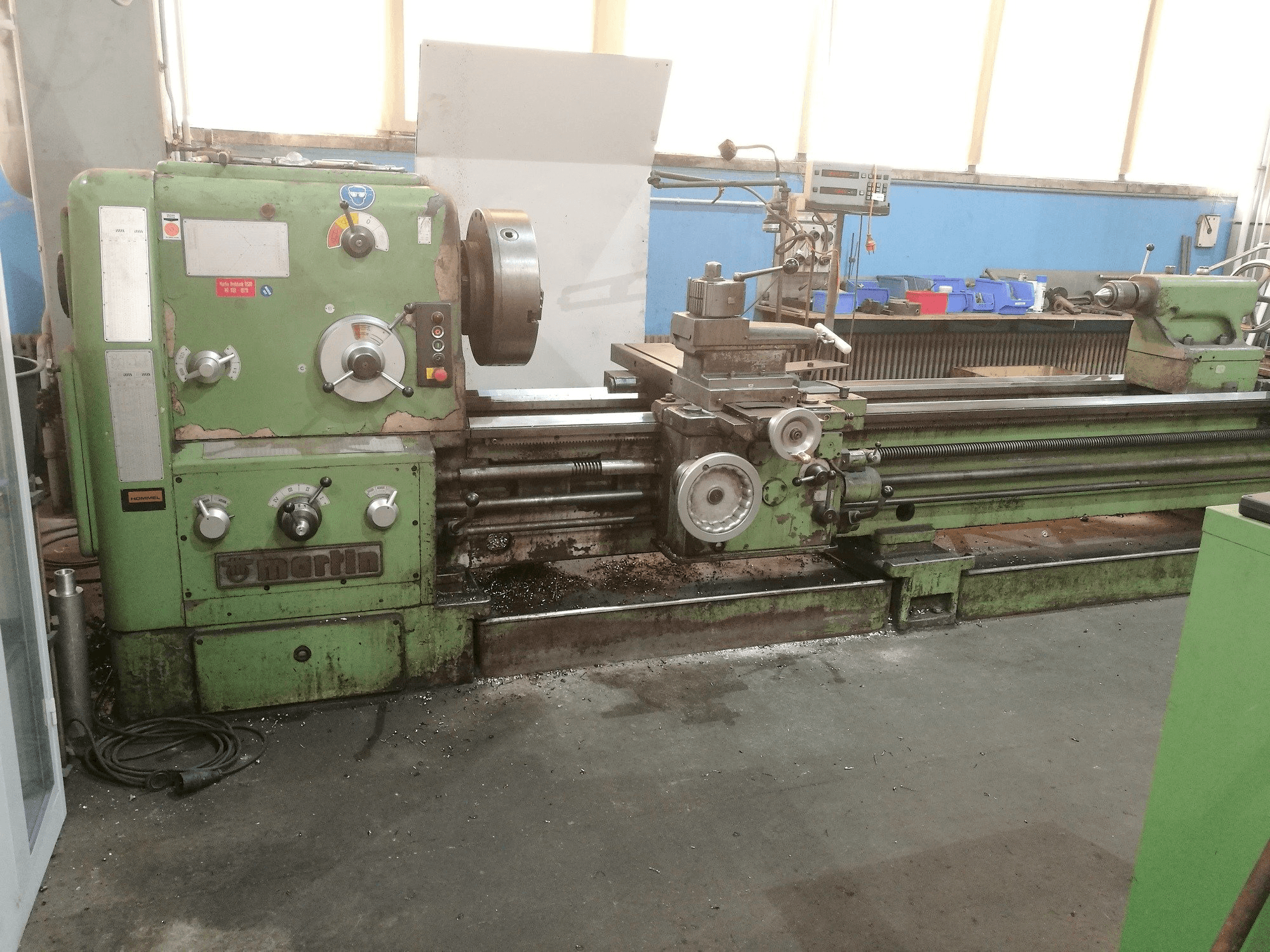 Front view of Martin DS 80 machine