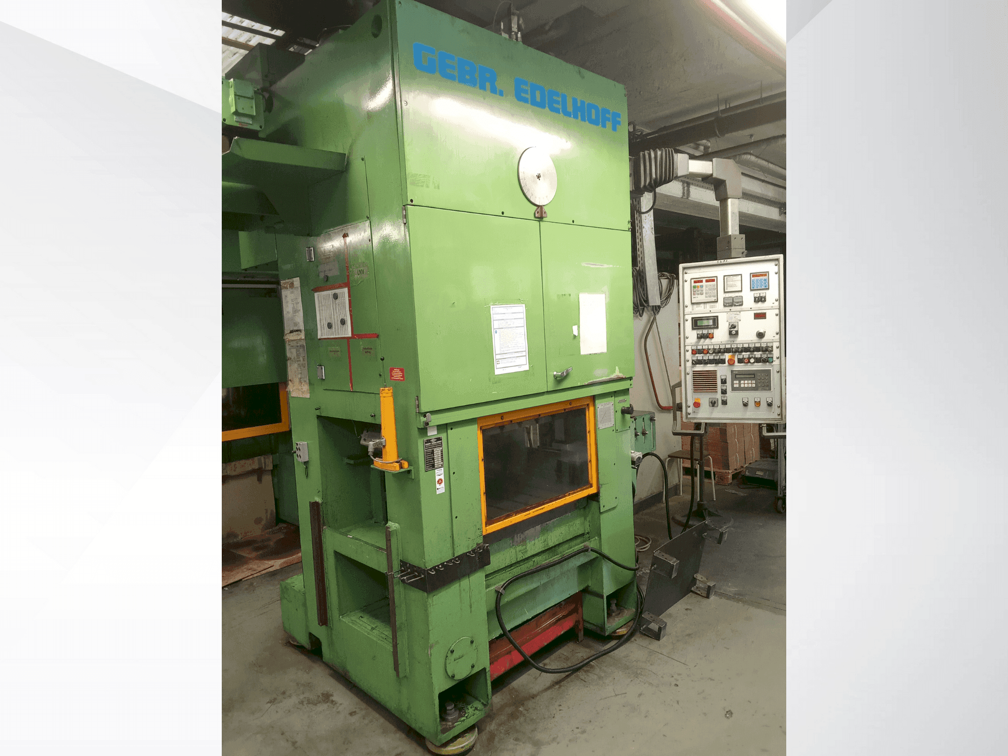 Front view of EDELHOFF DARR 1/80 machine