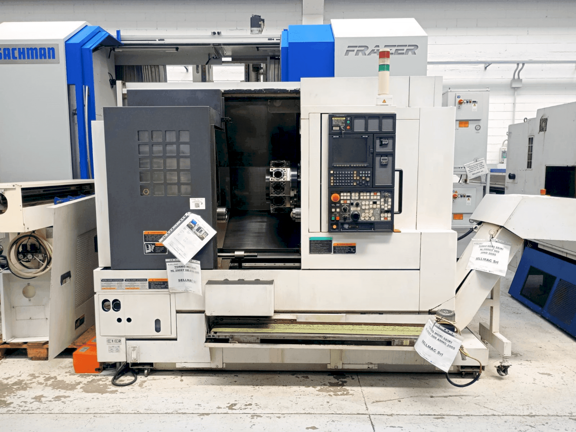 Front view of MORI SEIKI NL2000SY/500 machine