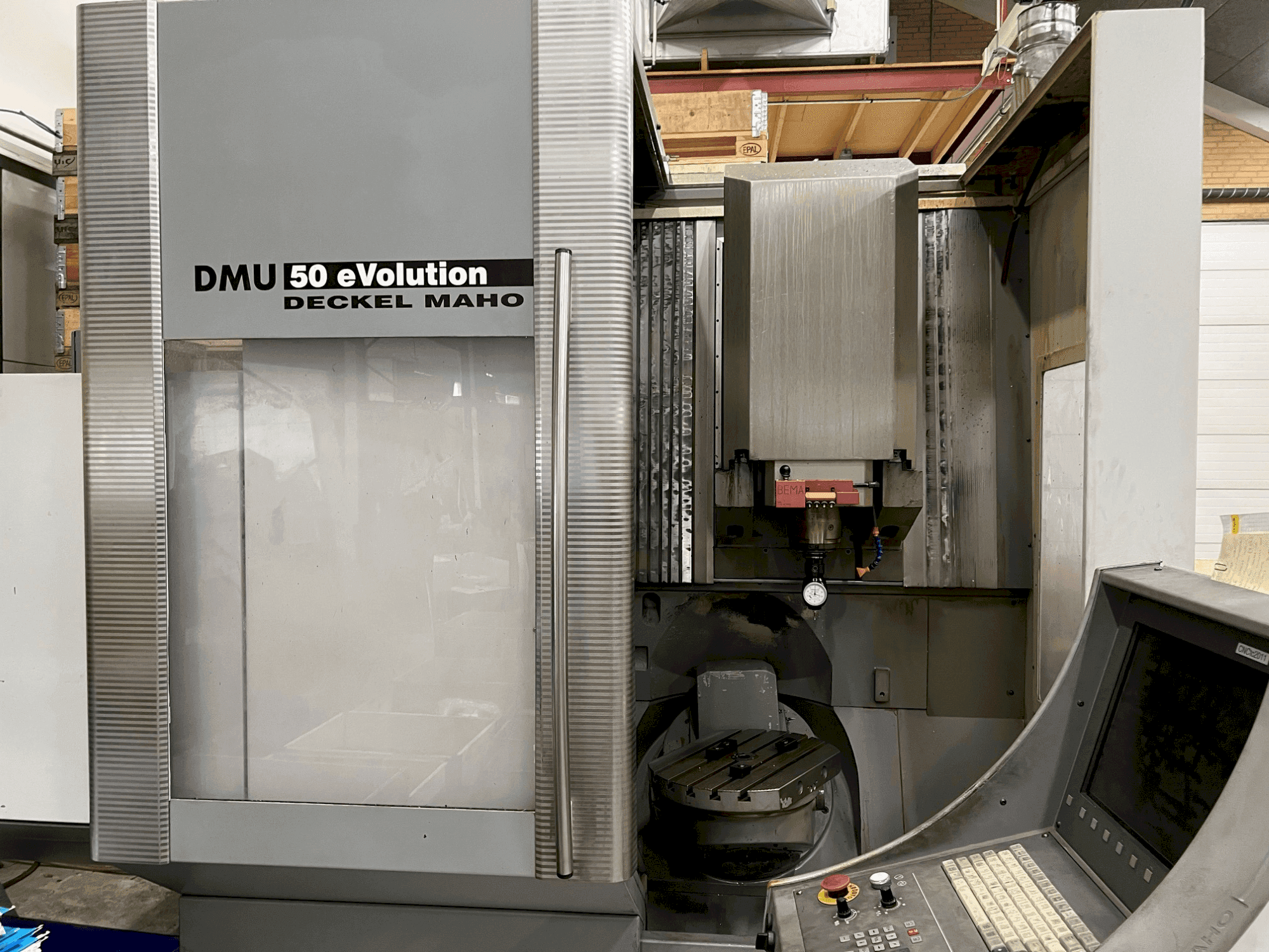 Front view of DECKEL MAHO DMU 50 eVolution machine