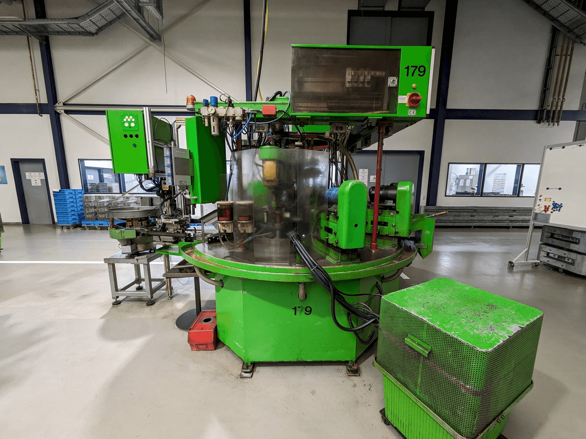 Front view of SIHN Ring piece machine