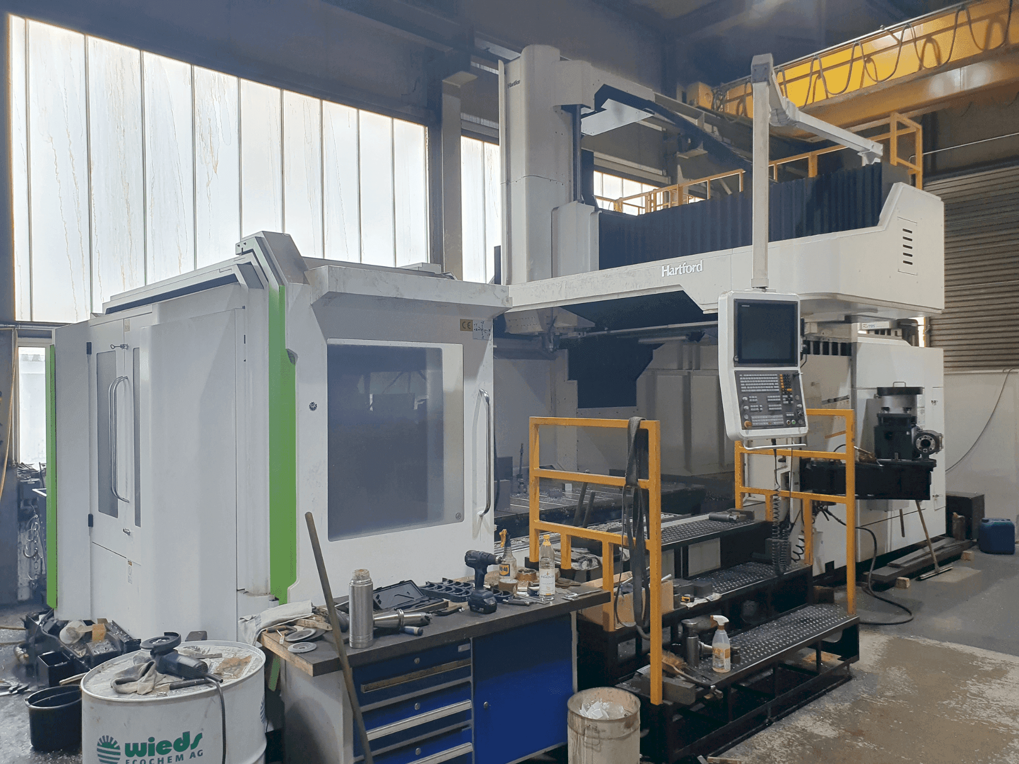 Front view of HARTFORD HSA 320 machine