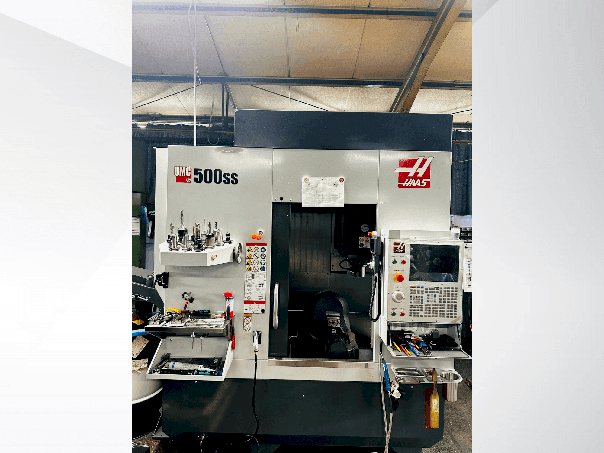 Front view of HAAS UMC 500 SS machine