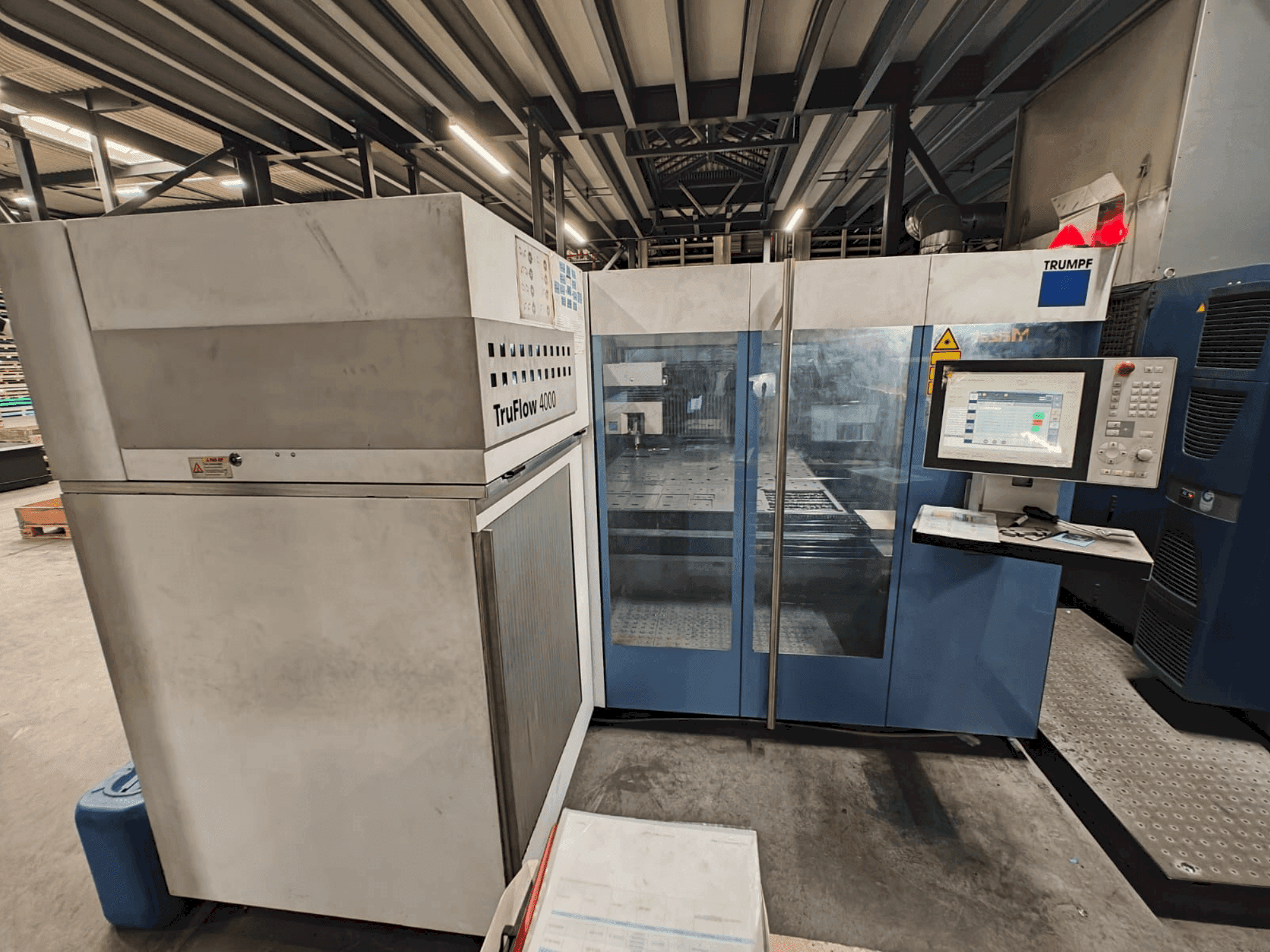 Front view of TRUMPF TruLaser 3030 machine