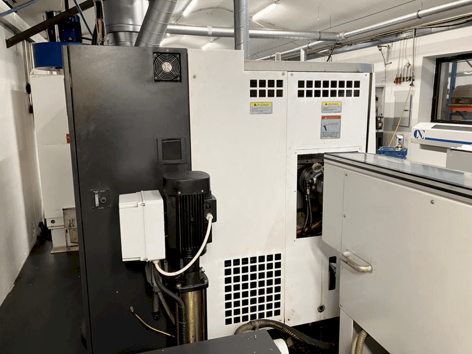 Front view of Okuma LB2000EXII MC machine