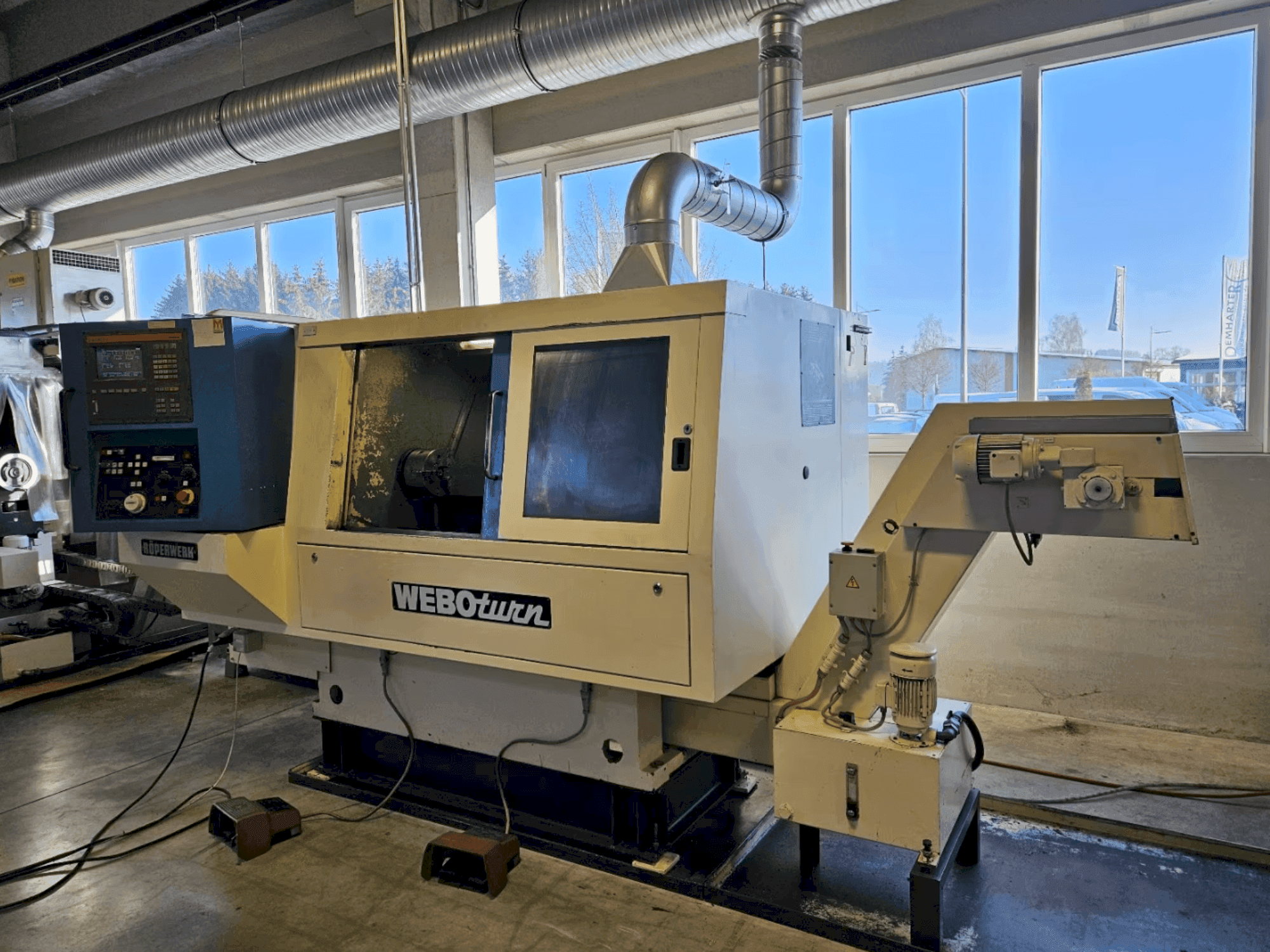 Front view of ROEPERWERK WEBOturn machine