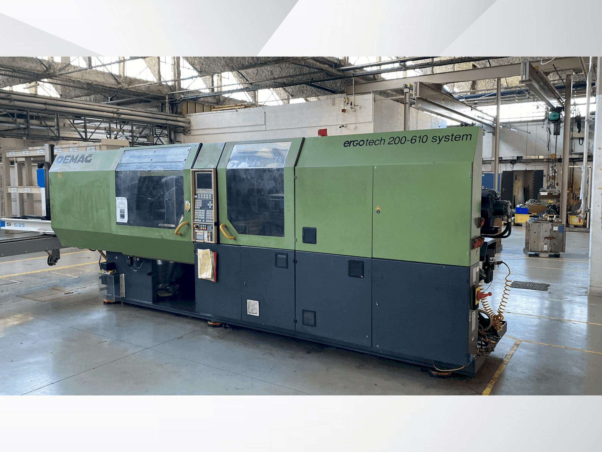 Front view of DEMAG Ergotech Sytem 200-610 machine