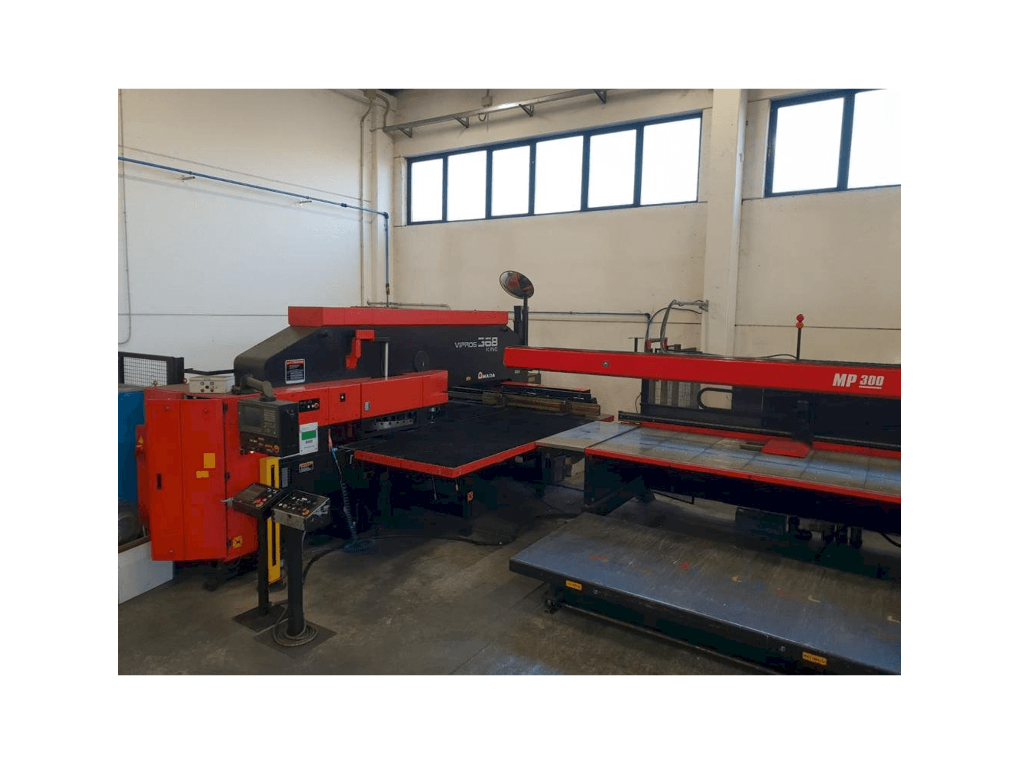 Front view of AMADA VIPROS 368 KING machine