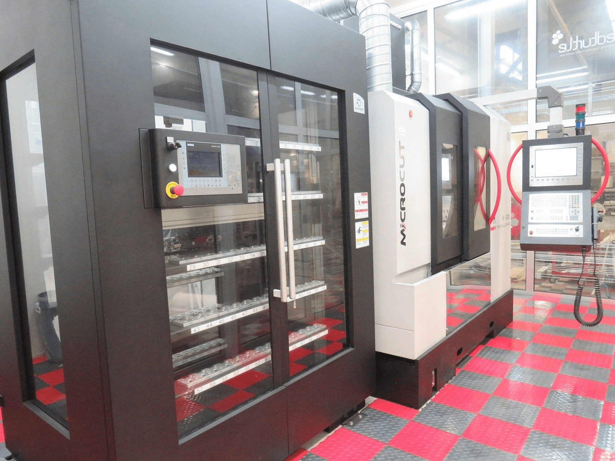 Front view of MICROCUT V-20G machine