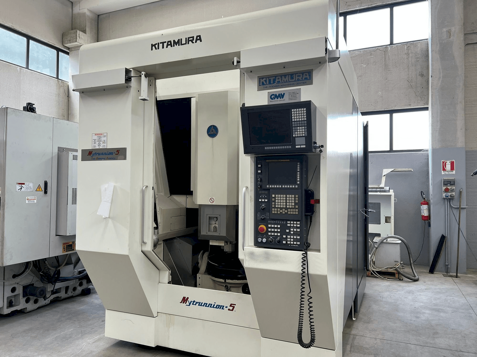 Front view of Kitamura Mytrunnion 5 machine