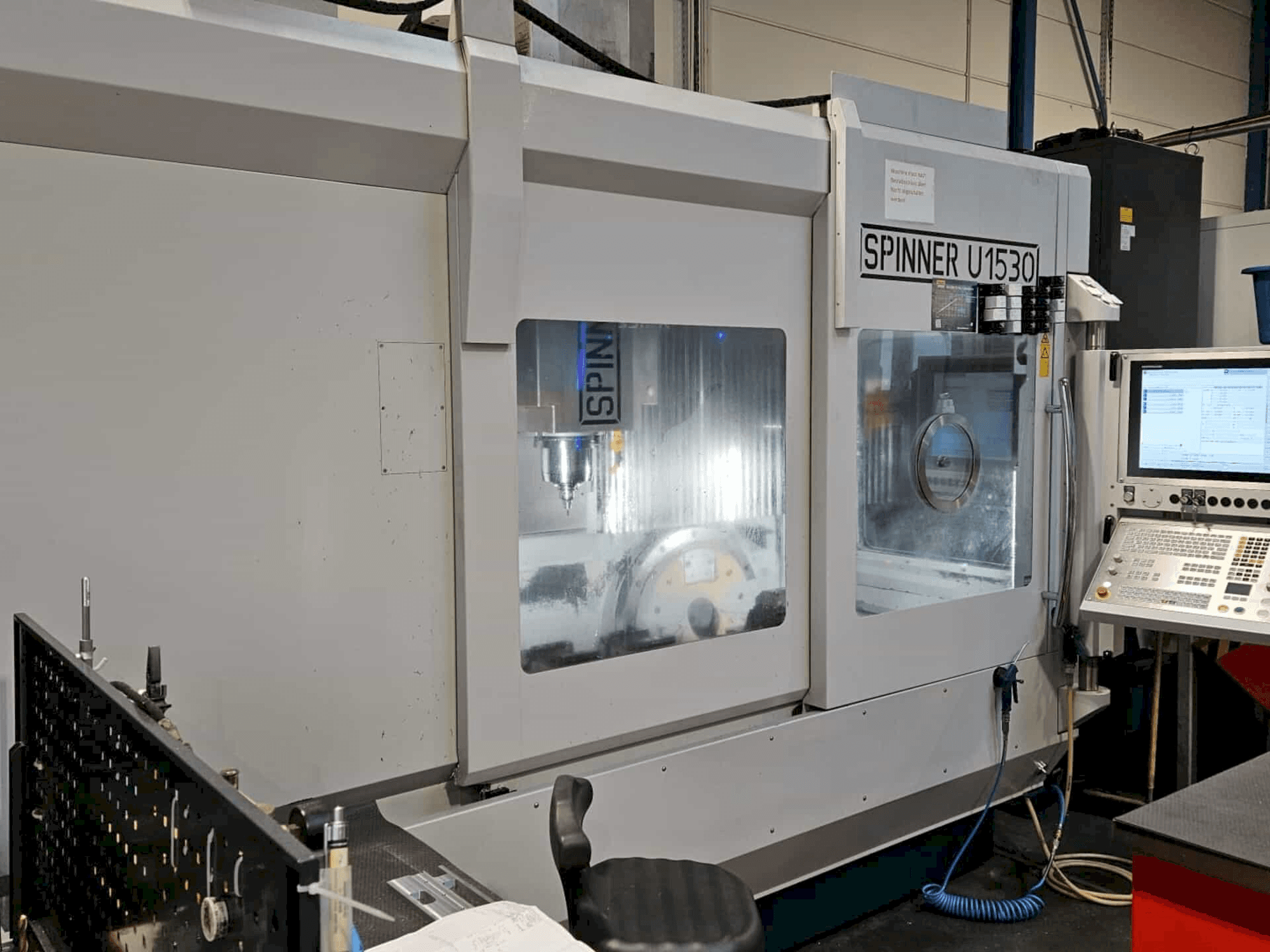 Front view of SPINNER U 1530 machine