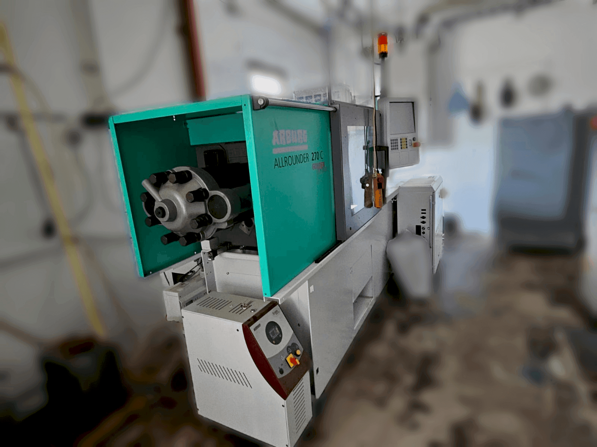 Side view of Arburg 270 C 400-70 Golden Edition machine