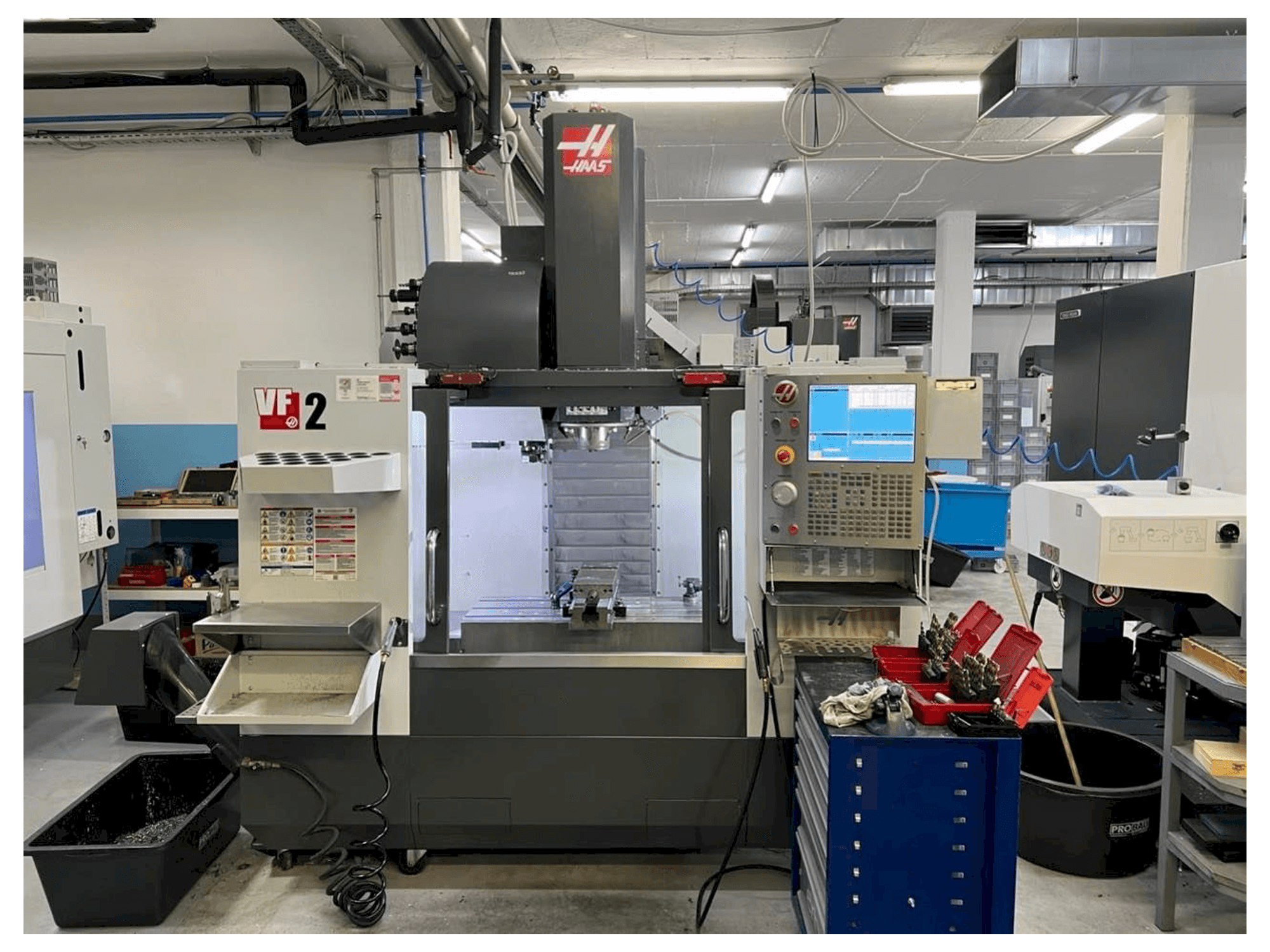 Front view of HAAS VF-2 machine